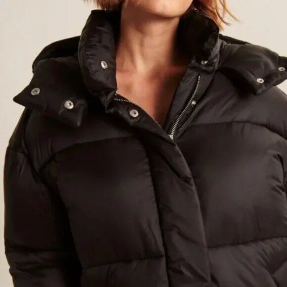 New with Tags NWT Abercrombie & Fitch Black Oversized Puffer Jacket Size Small - Picture 3 of 10